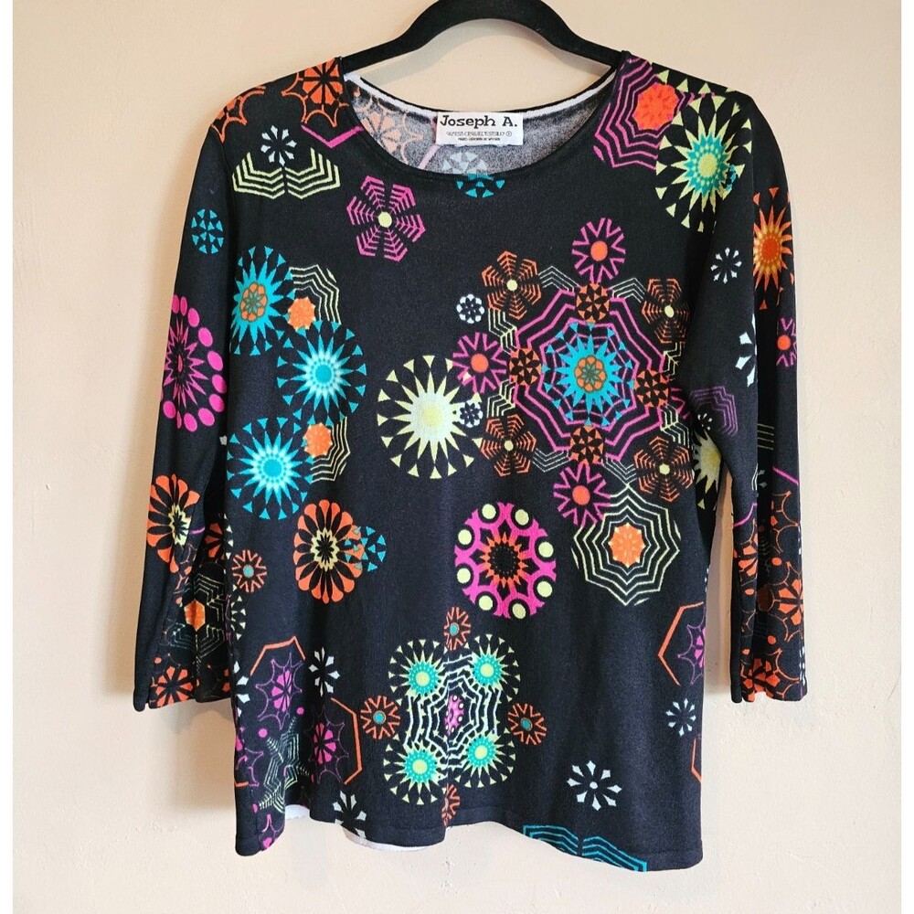 Joseph A Petite Top Size S Black geometric ,  Viscose Nylon V Neck Boho